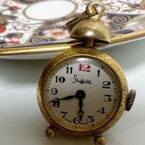 Sheffield Vintage Pendant Watch Gold tone